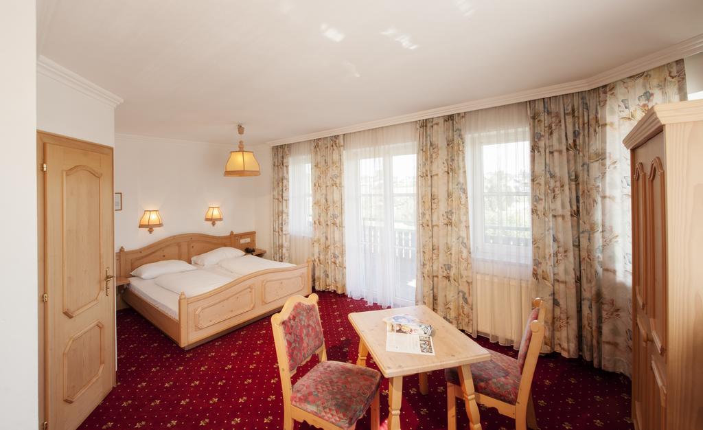 Hotel-Gasthof Beim Boeckhiasl Neukirchen an der Vockla Экстерьер фото