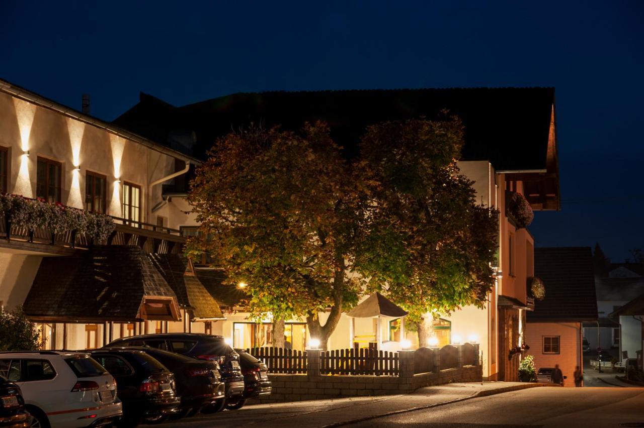 Hotel-Gasthof Beim Boeckhiasl Neukirchen an der Vockla Экстерьер фото